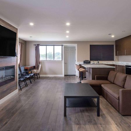 Super 8 By Wyndham Niagara Falls On Экстерьер фото