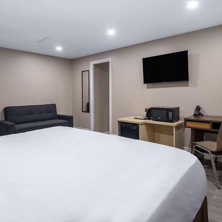Super 8 By Wyndham Niagara Falls On Экстерьер фото