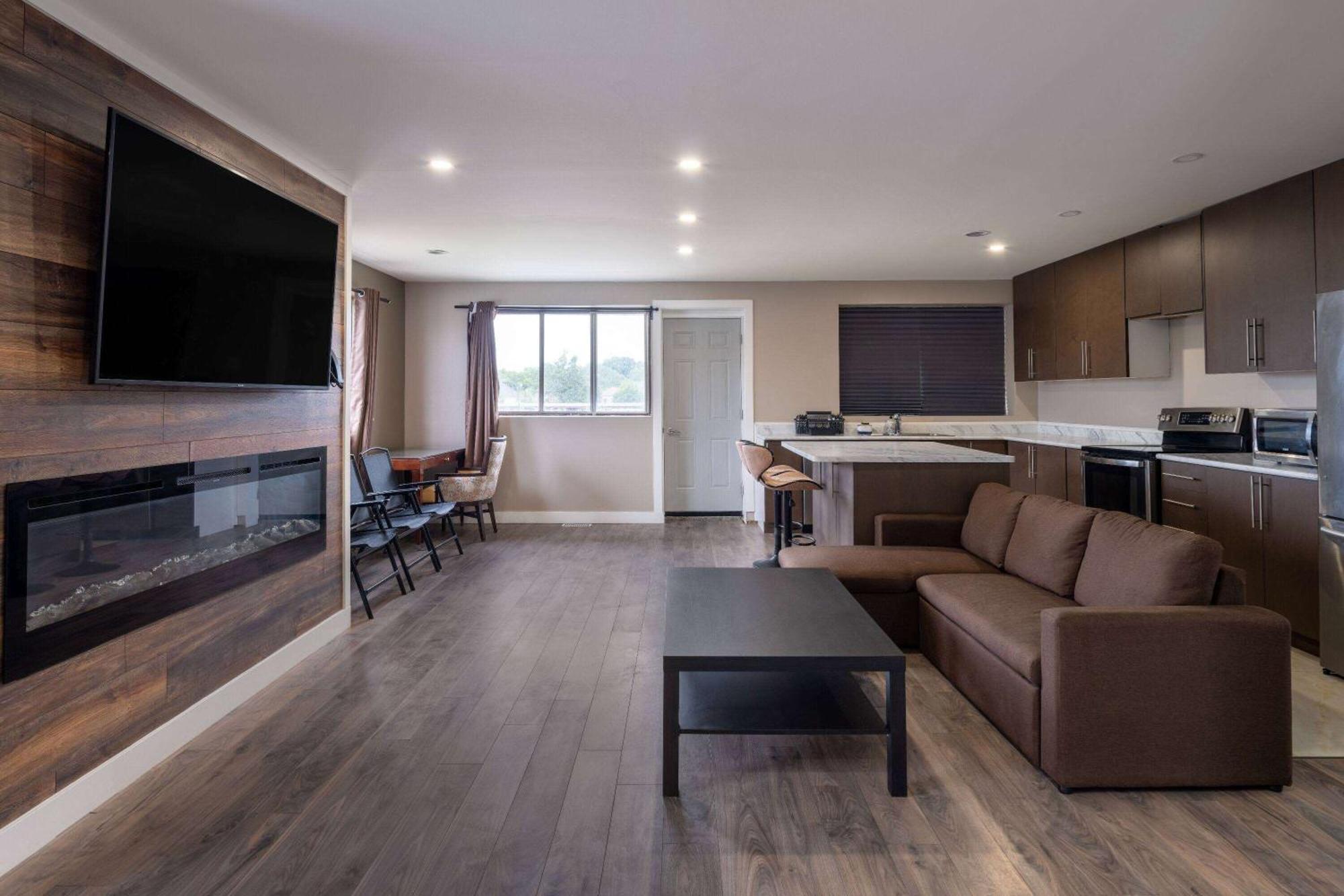 Super 8 By Wyndham Niagara Falls On Экстерьер фото
