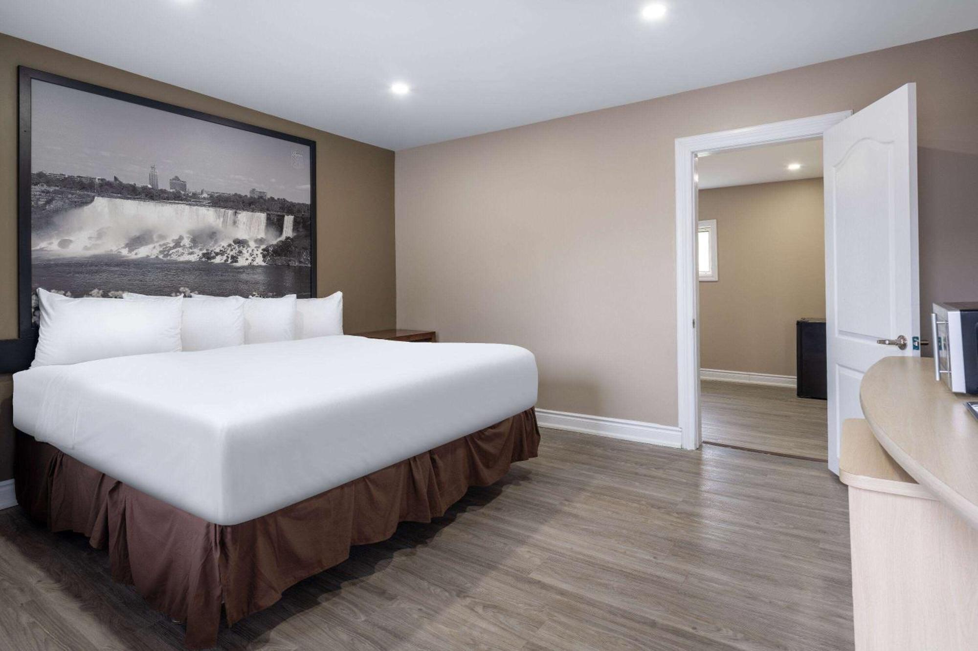 Super 8 By Wyndham Niagara Falls On Экстерьер фото