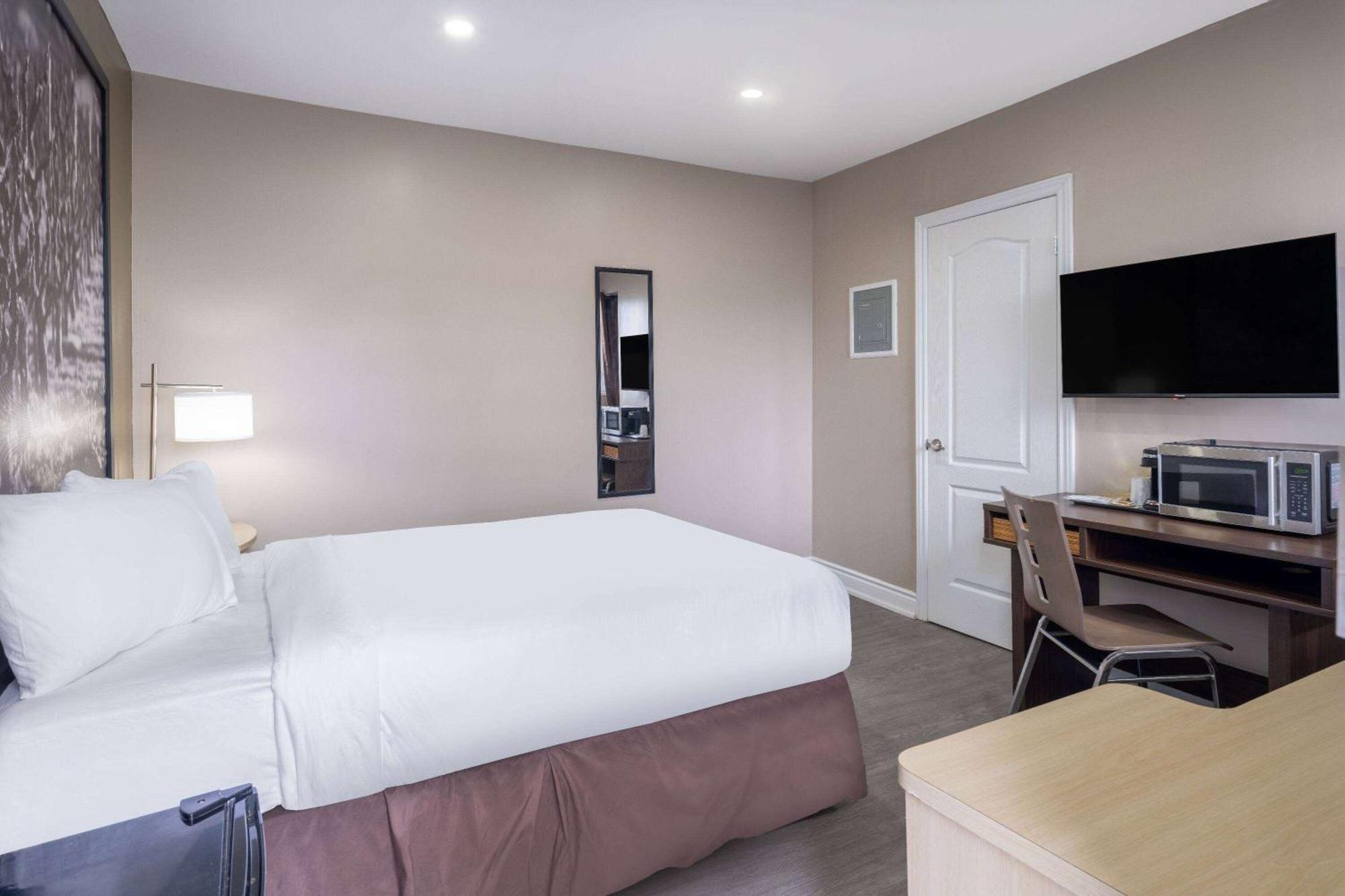 Super 8 By Wyndham Niagara Falls On Экстерьер фото